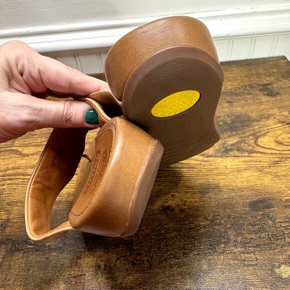 FitFlop Size 9 Flip Flop Sandals Thong Light Tan Leather 371-017 Comfort Summer - Picture 7 of 14